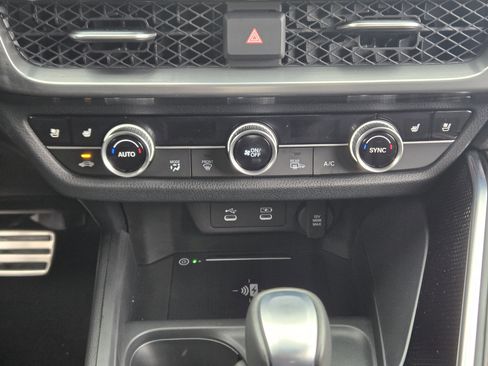 Certified 2025 Acura ADX A-Spec image 21