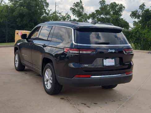 Used 2023 Jeep Grand Cherokee L Laredo RWD image 2