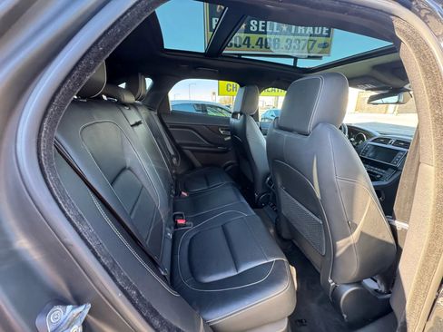 Used 2017 Jaguar F-PACE S image 19