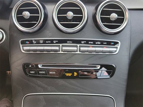 Used 2018 Mercedes-Benz GLC 43 AMG 4MATIC image 37