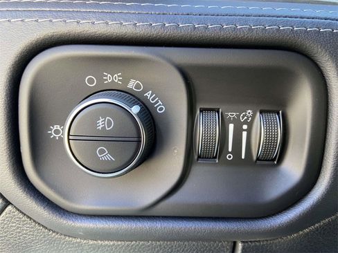 Used 2021 RAM 1500 Limited image 28