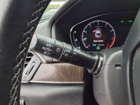 Certified 2018 Honda Accord Touring image 17