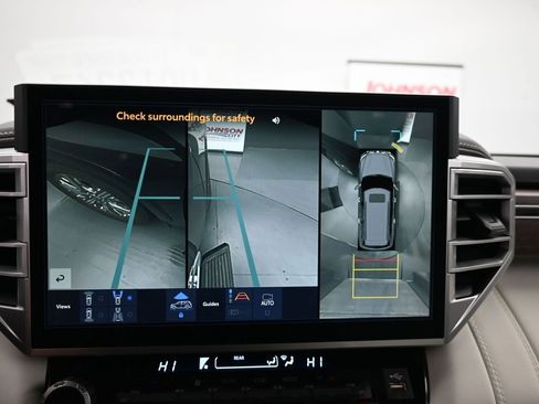 Used 2025 Toyota Sequoia Capstone image 17