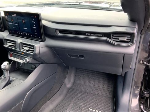Used 2024 Ford Mustang Coupe image 32