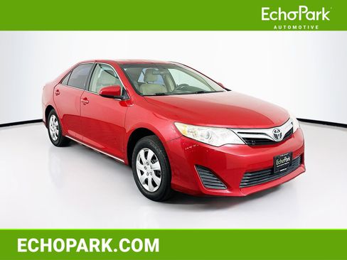 Used 2012 Toyota Camry LE FWD image 1