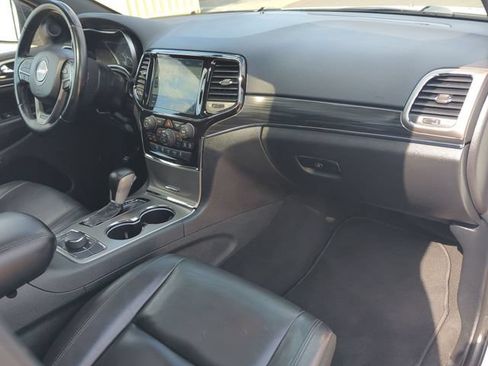 Used 2020 Jeep Grand Cherokee Limited AWD/4WD image 28