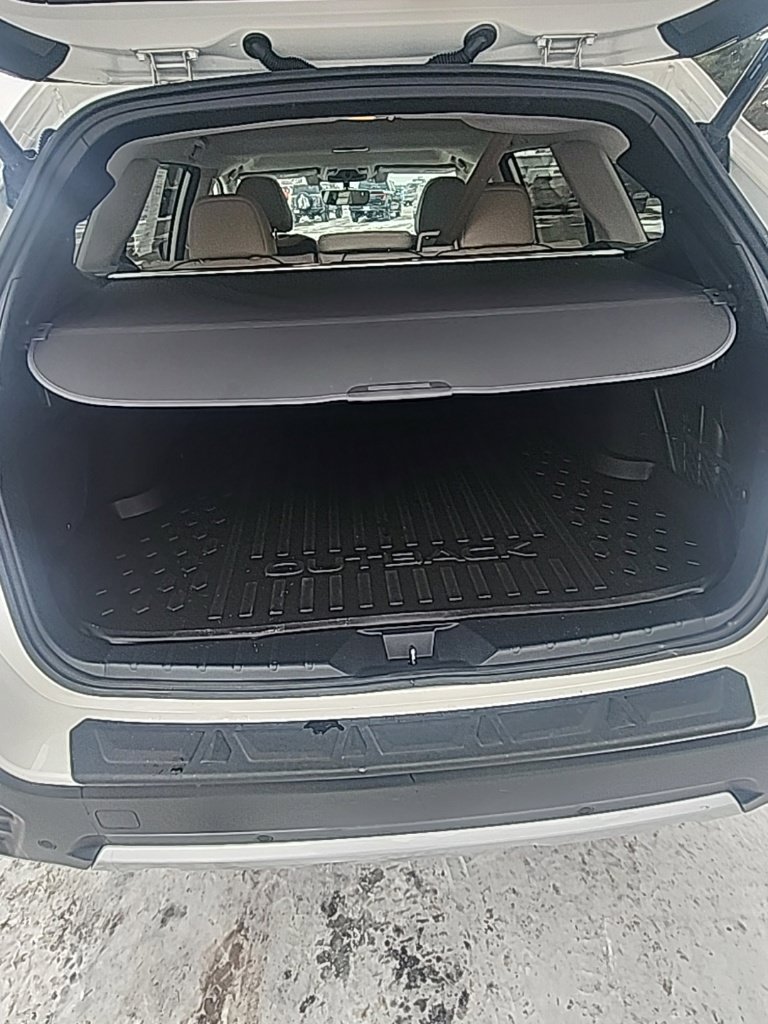 Used 2020 Subaru Outback Limited AWD/4WD image 11