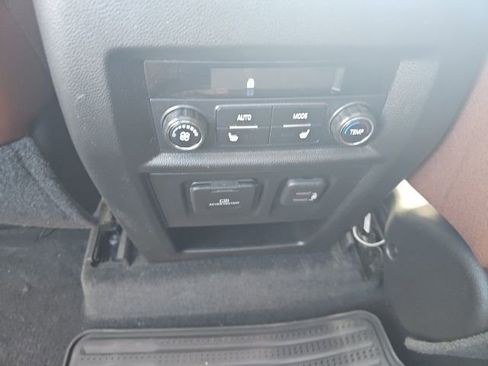 Used 2018 Chevrolet Traverse High Country image 15