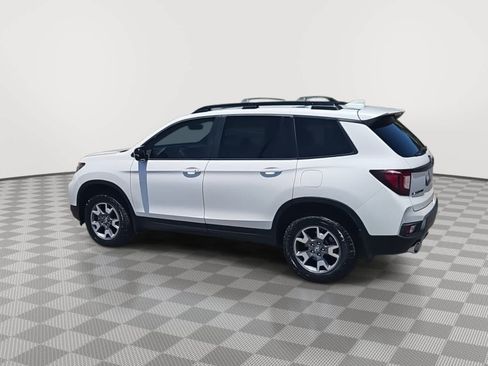 Certified 2023 Honda Passport TrailSport image 6