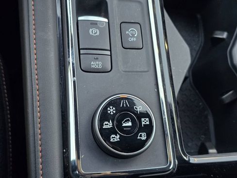 Used 2025 Nissan Pathfinder Rock Creek AWD/4WD image 22