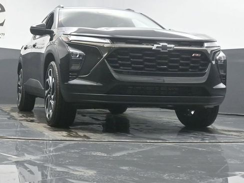 New 2026 Chevrolet Trax RS w/ Driver Confidence Package image 3