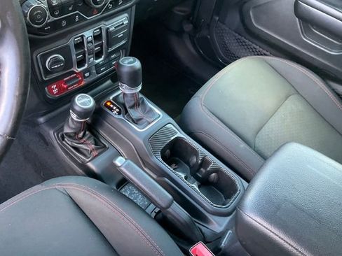 Used 2020 Jeep Wrangler Unlimited Rubicon AWD/4WD image 17