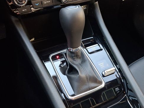 New 2026 Jeep Compass Limited image 10