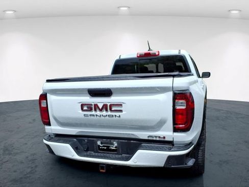 Used 2024 GMC Canyon AT4 w/ Technology Package AWD/4WD image 11