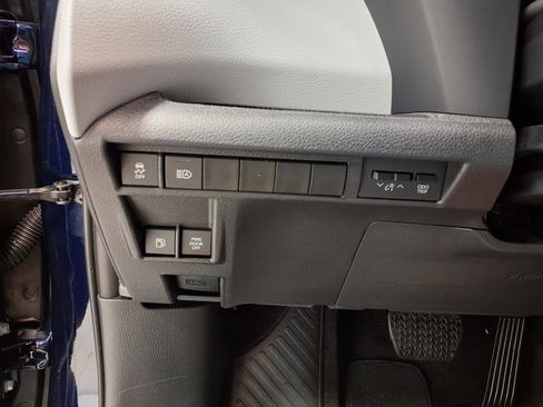 New 2026 Toyota Sienna XLE FWD image 22