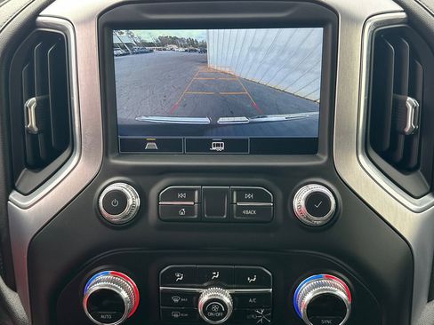 Used 2021 GMC Sierra 1500 SLE w/ Preferred Package image 30