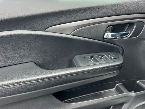 Used 2022 Honda Pilot Sport image 12