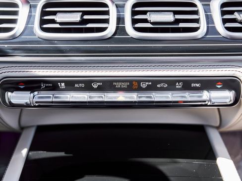 Used 2026 Mercedes-Benz Maybach GLS 600 4MATIC image 80