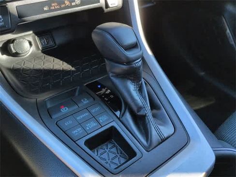 Used 2023 Toyota RAV4 LE image 32