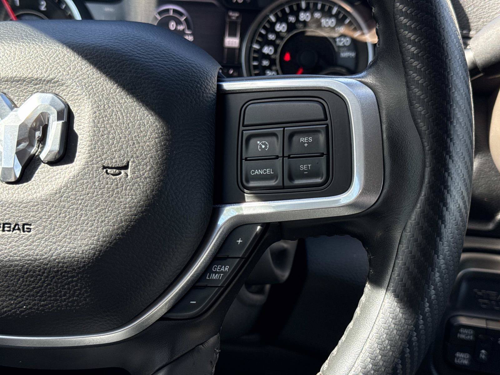 Used 2020 RAM 3500 Laramie AWD/4WD image 13