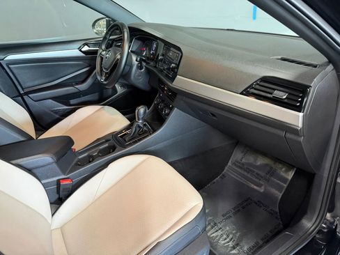 Used 2019 Volkswagen Jetta R-Line FWD image 19