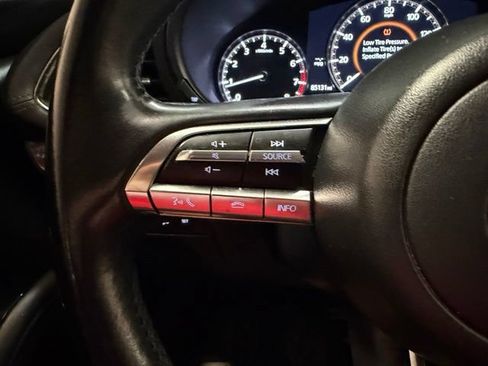 Used 2021 MAZDA MAZDA3 s FWD image 14