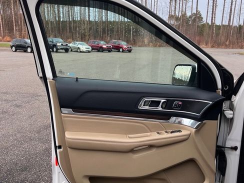 Used 2016 Ford Explorer Limited w/ Equipment Group 301A image 12