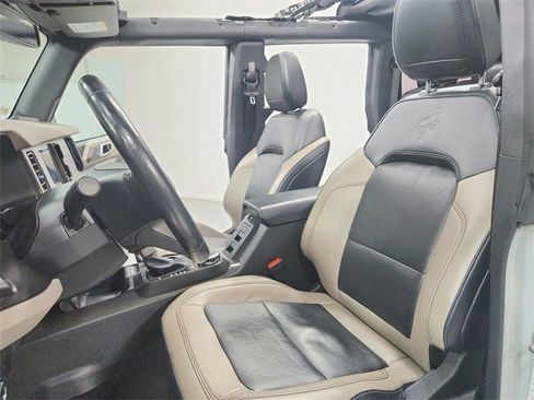 Used 2022 Ford Bronco Wildtrak image 19