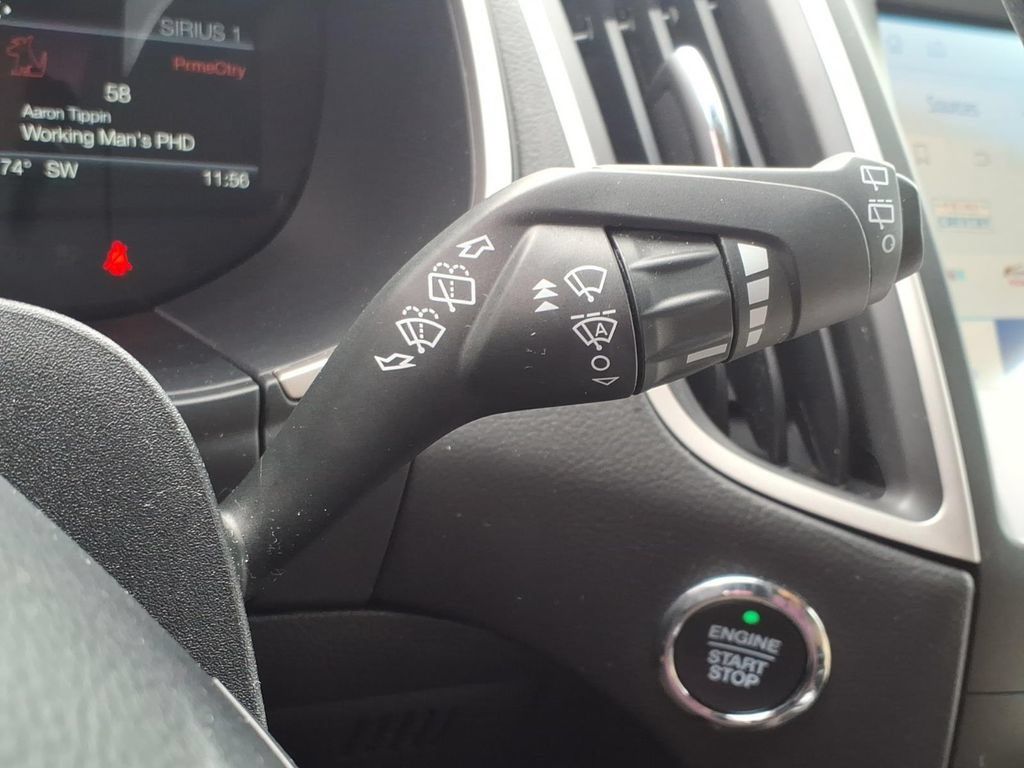 Used 2020 Ford Edge SEL w/ Convenience Package AWD/4WD image 25