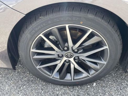 Used 2023 Toyota Camry XLE w/ Navigation Package image 11