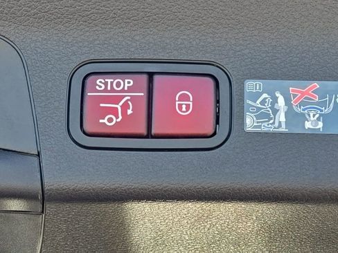 New 2026 Mercedes-Benz GLS 450 4MATIC image 42