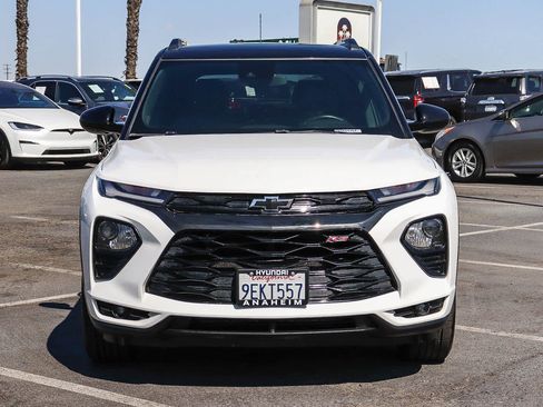 Used 2023 Chevrolet TrailBlazer RS image 2