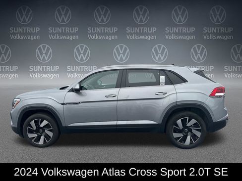 Used 2024 Volkswagen Atlas Cross Sport SE FWD image 2