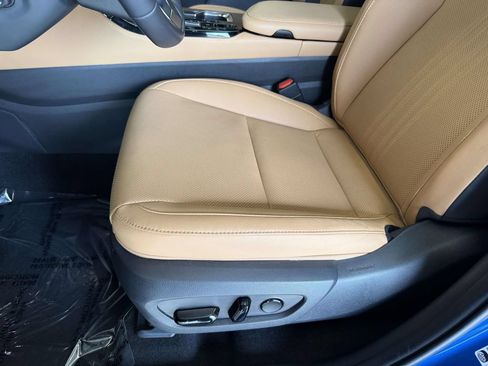 Used 2024 Lexus NX 350 AWD image 3