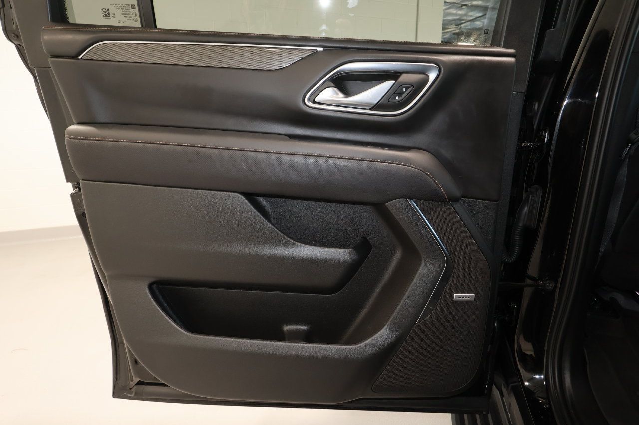 Used 2024 GMC Yukon XL AT4 w/ AT4 Premium Plus Package AWD/4WD image 22
