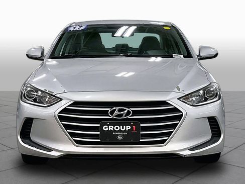 Used 2017 Hyundai Elantra SE FWD image 4