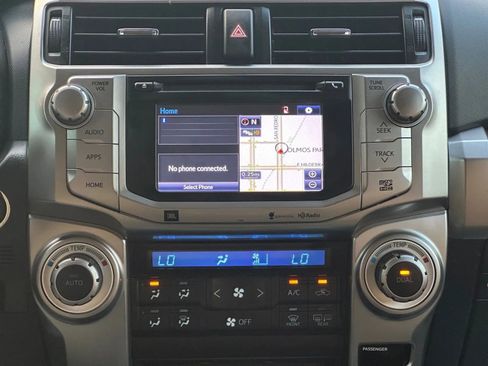 Used 2015 Toyota 4Runner Limited image 14