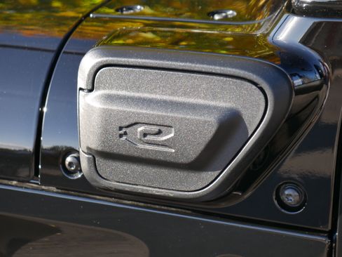 Used 2024 Jeep Wrangler High Altitude image 22