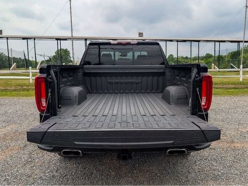 Used 2023 GMC Sierra 1500 Denali w/ Denali Reserve Package AWD/4WD image 8