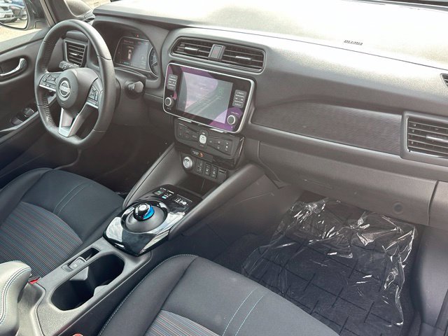Used 2025 Nissan Leaf SV Plus FWD image 9