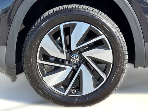 Used 2024 Volkswagen Atlas SE image 10