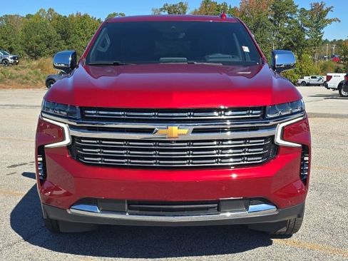 Used 2023 Chevrolet Suburban Premier w/ Advanced Technology Package image 8