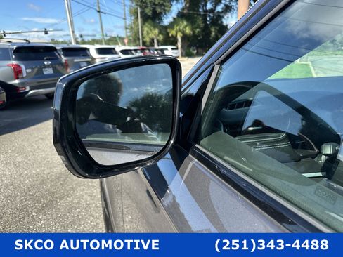 Used 2024 Jeep Grand Cherokee Altitude image 10