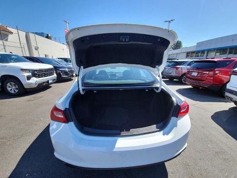 Used 2023 Chevrolet Malibu LT FWD image 24