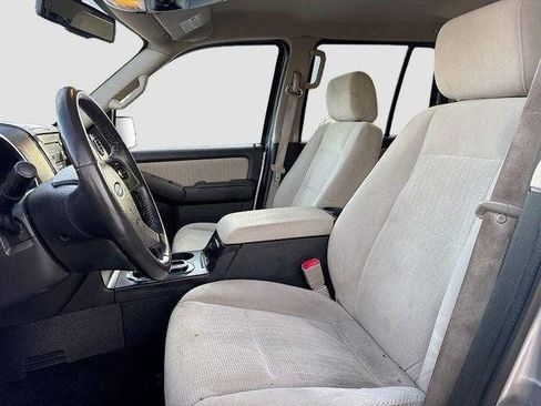 Used 2008 Ford Explorer XLT image 11