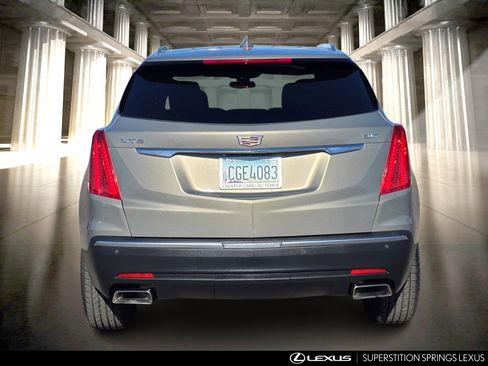 Used 2018 Cadillac XT5 Luxury w/ Driver Awareness Package image 5