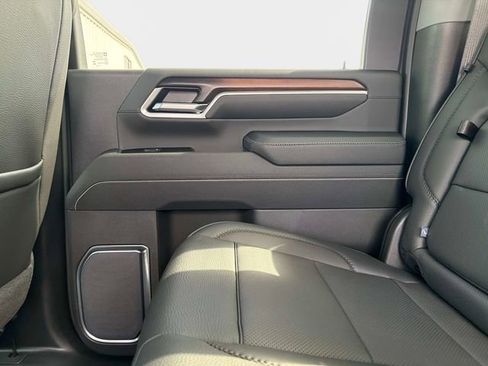 New 2026 GMC Sierra 2500 Denali w/ Denali Reserve Package AWD/4WD image 14
