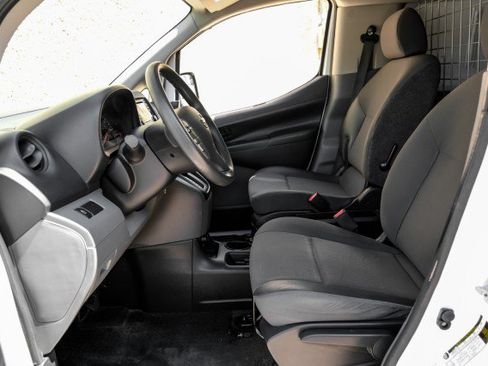 Used 2019 Nissan NV200 S w/ Cruise Control Package FWD image 3