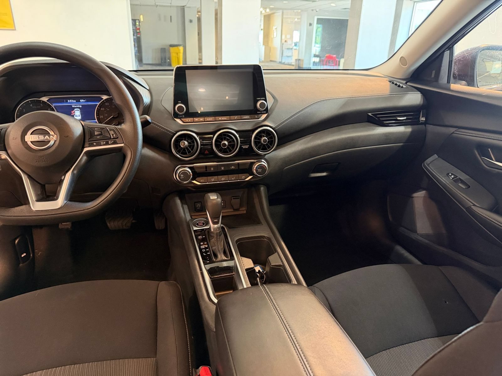 Used 2025 Nissan Sentra SV FWD image 33