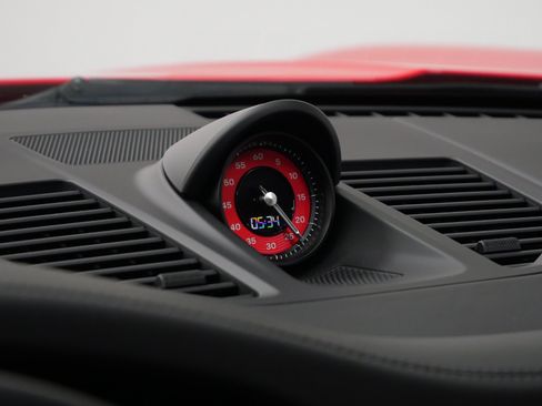 Used 2024 Porsche 911 Carrera image 29